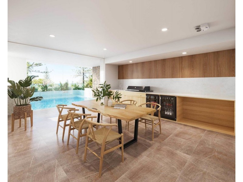 40 Marine Parade, Coolangatta QLD 4225