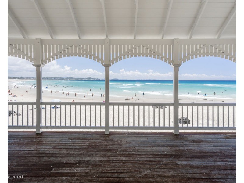 40 Marine Parade, Coolangatta QLD 4225