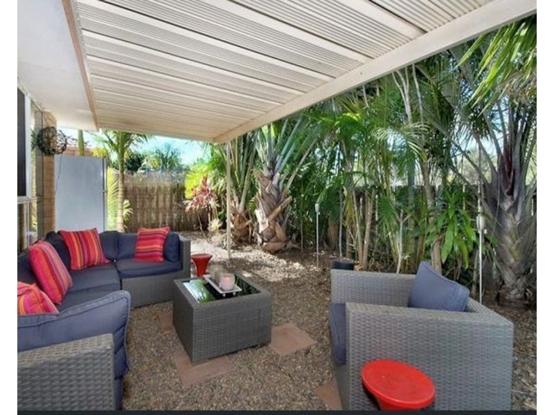 2/15 Mooney Close, Goodna QLD 4300