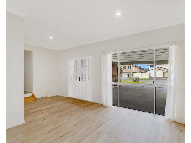 55 Jacaranda Avenue, Tweed Heads West NSW 2485