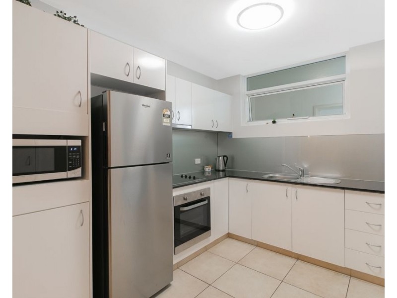 20/162 Marine Parade, Coolangatta QLD 4225