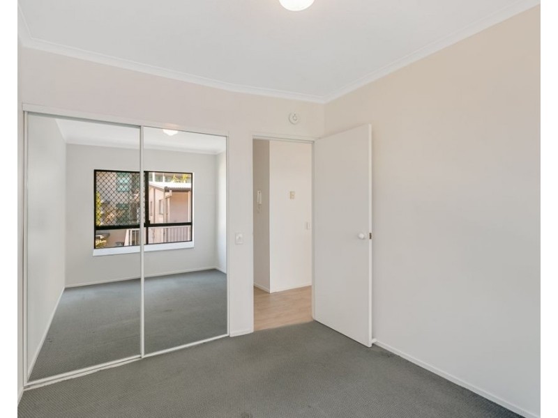 4/52 Pacific Parade, Bilinga QLD 4225