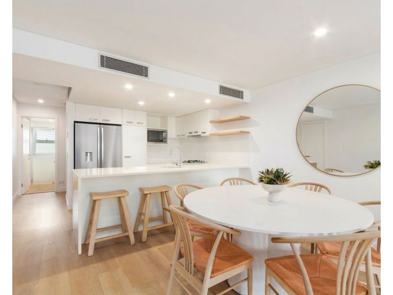 201/215 Boundary Street, Coolangatta QLD 4225