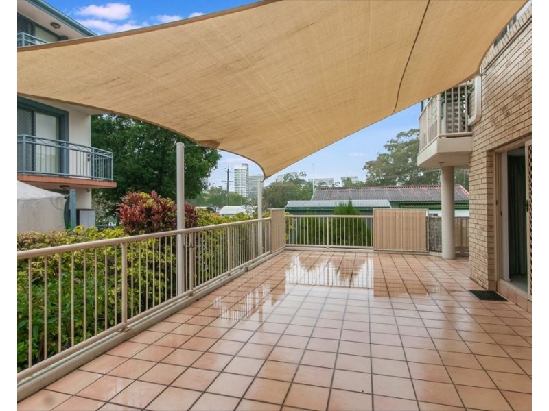 3/18 Dutton Street, Coolangatta QLD 4225