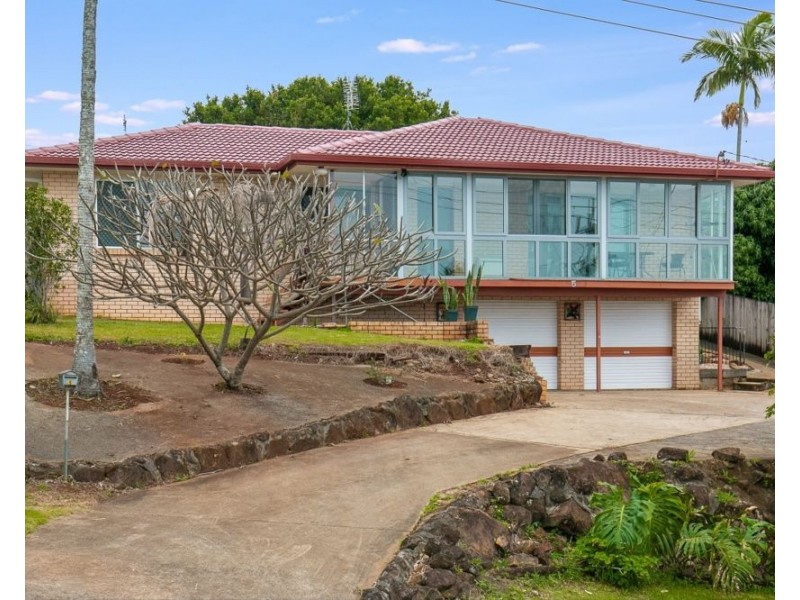 5 Pioneer Parade, Banora Point NSW 2486