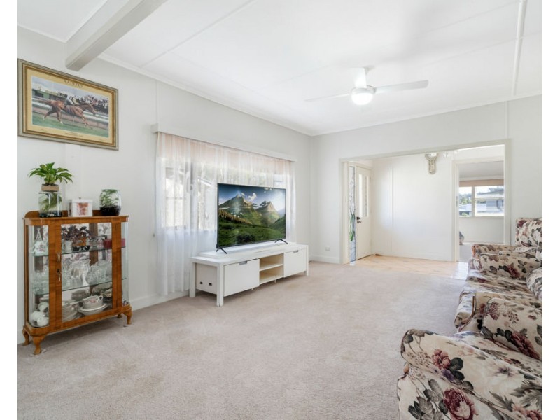 15 James Road, Tweed Heads South NSW 2486