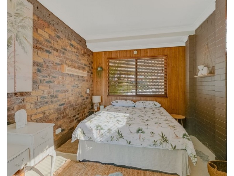 12 Blundell Boulevard, Tweed Heads South NSW 2486