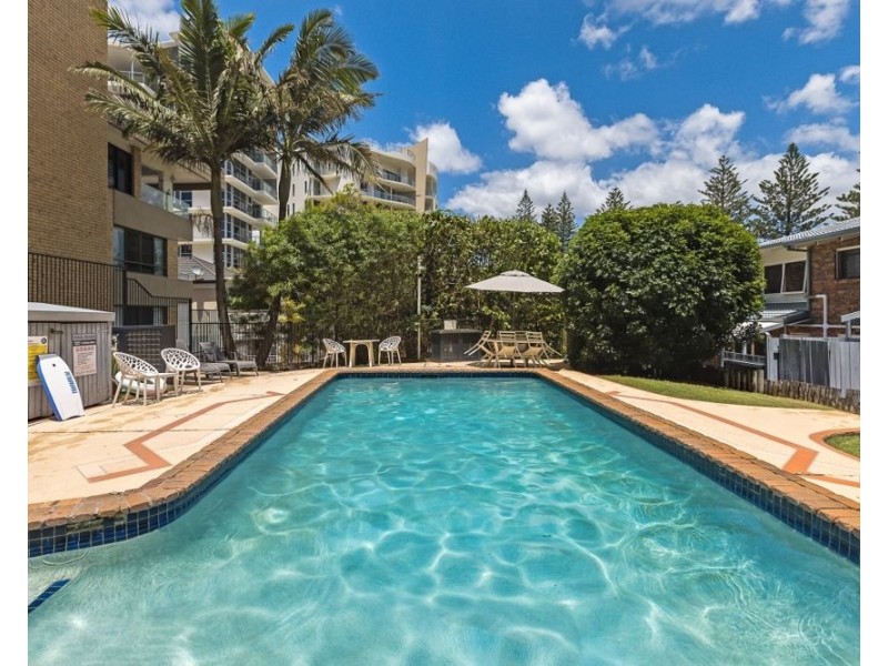 8/3 Eden Avenue, Rainbow Bay QLD 4225