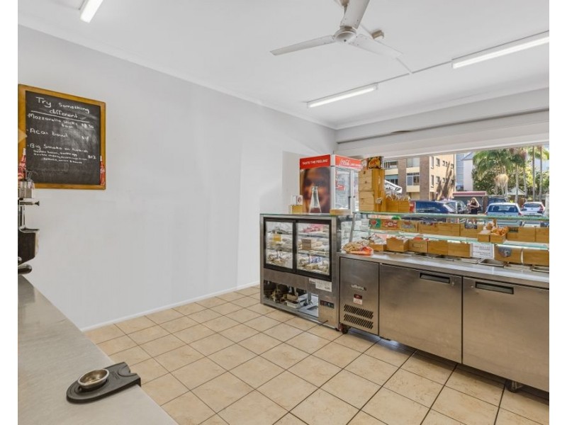 237 Boundary Street Fresh & Fried Takeaway Cafe – Business For Sale, Coolangatta QLD 4225