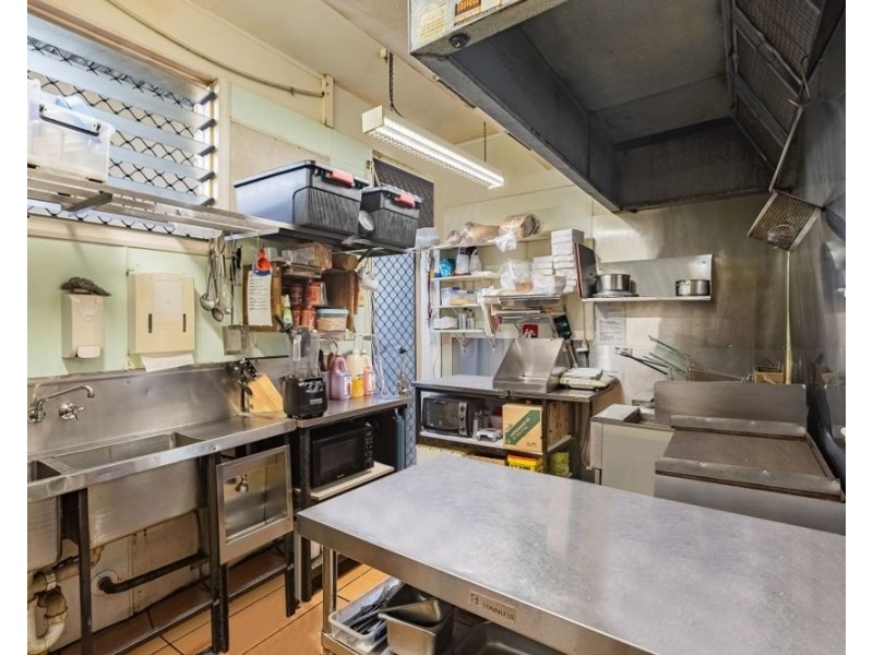 237 Boundary Street Fresh & Fried Takeaway Cafe – Business For Sale, Coolangatta QLD 4225