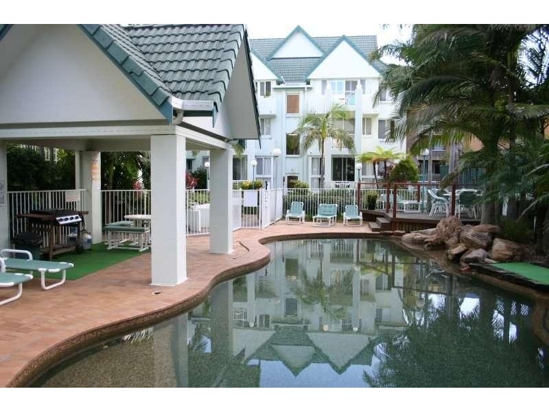 243 243 Boundary Street, Rainbow Bay QLD 4225