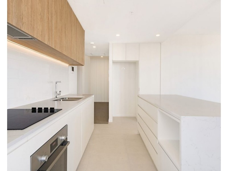 1002/1 Lord Street, Kirra QLD 4225