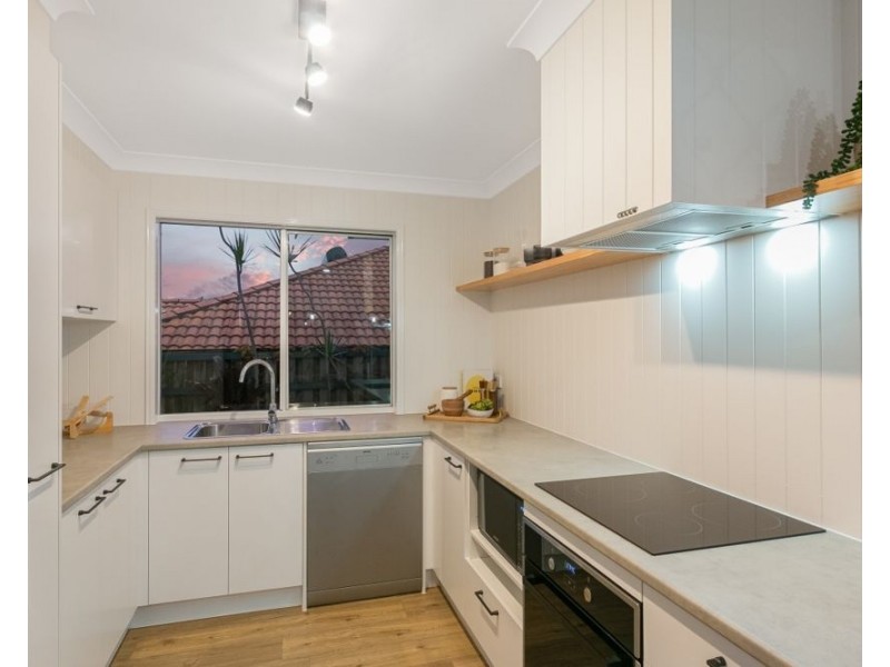 6 Elfin Street, Robina QLD 4226