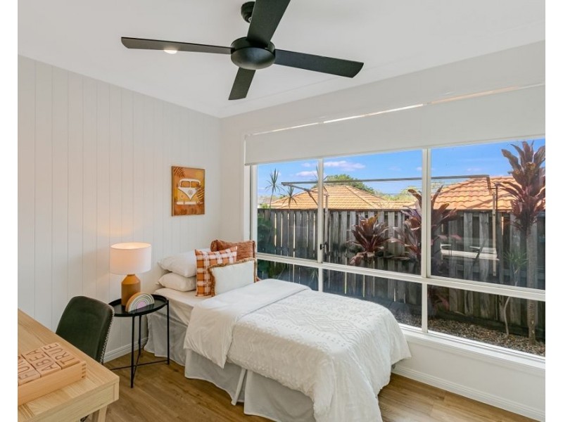 6 Elfin Street, Robina QLD 4226