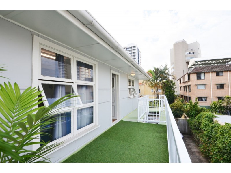 4/231 Boundary Street, Rainbow Bay QLD 4225