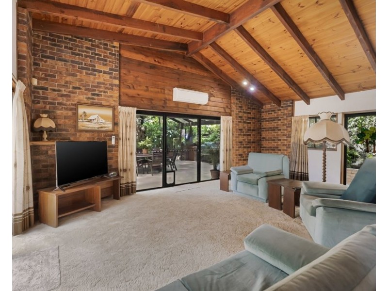 17 Barmark Court, Tallebudgera Valley QLD 4228