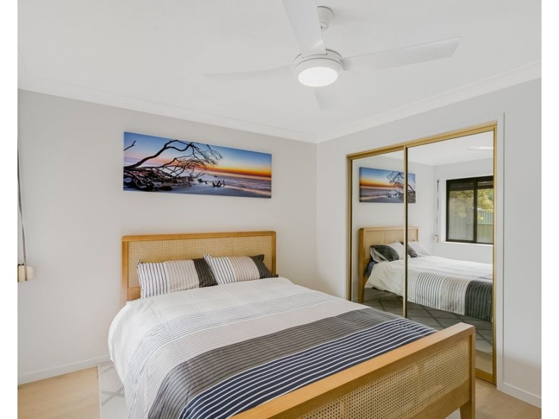 2/18 Lanham Street, Coolangatta QLD 4225