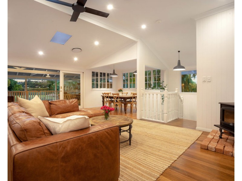 11 Chinderah Bay Drive, Chinderah NSW 2487