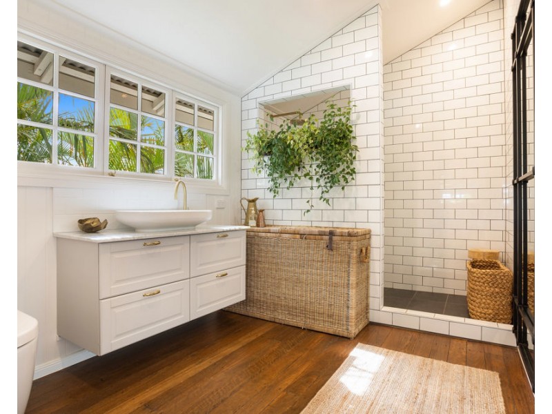 11 Chinderah Bay Drive, Chinderah NSW 2487