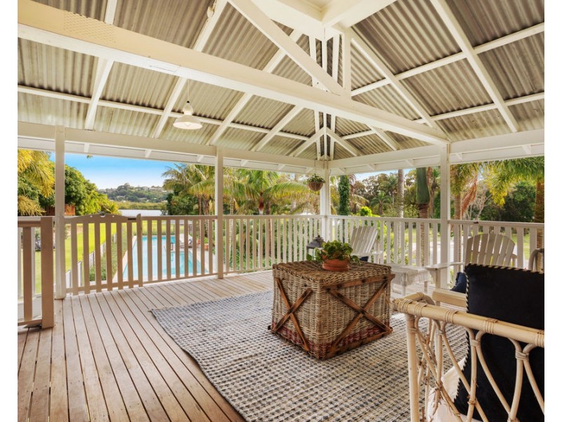 11 Chinderah Bay Drive, Chinderah NSW 2487