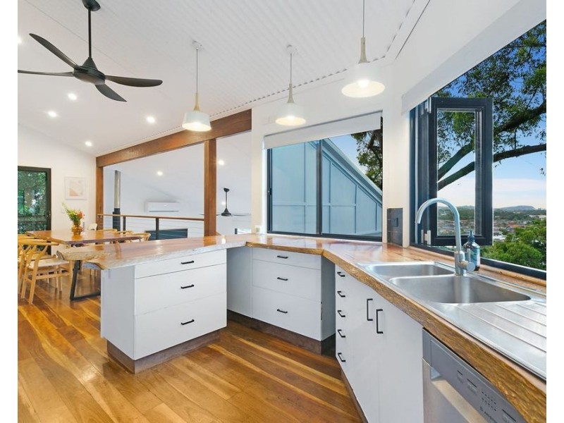 6 Austin Avenue, Currumbin Waters QLD 4223