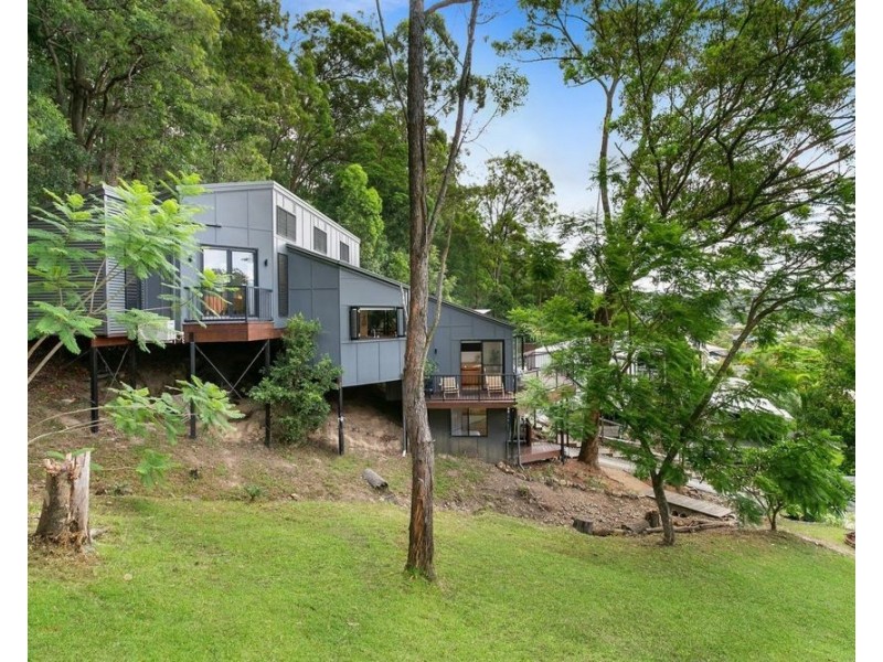 6 Austin Avenue, Currumbin Waters QLD 4223
