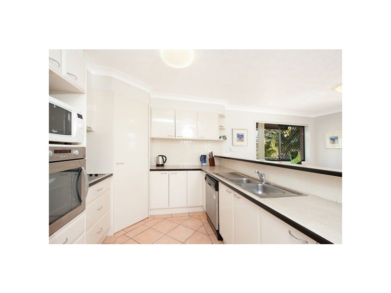 1/34 Boundary Street, Rainbow Bay QLD 4225