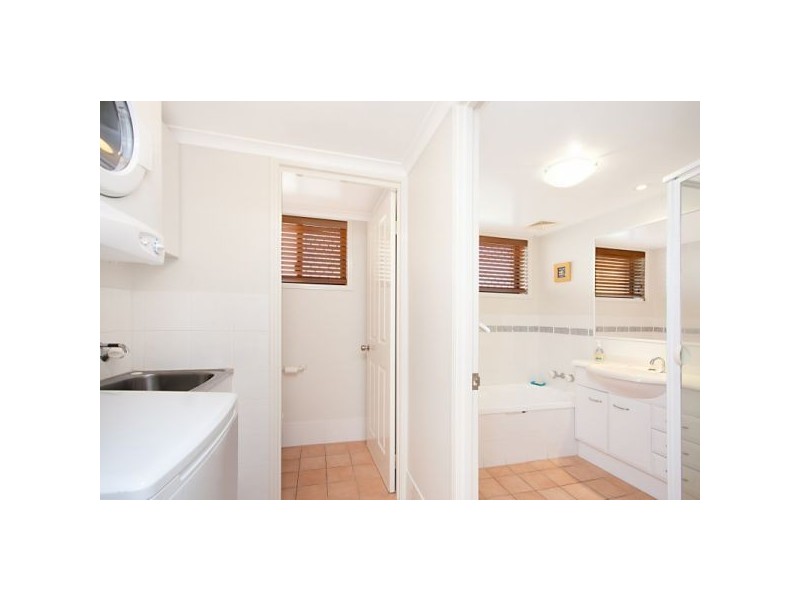 1/34 Boundary Street, Rainbow Bay QLD 4225