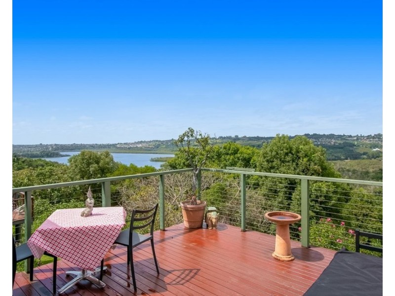9 Broadwater Esplanade, Bilambil Heights NSW 2486