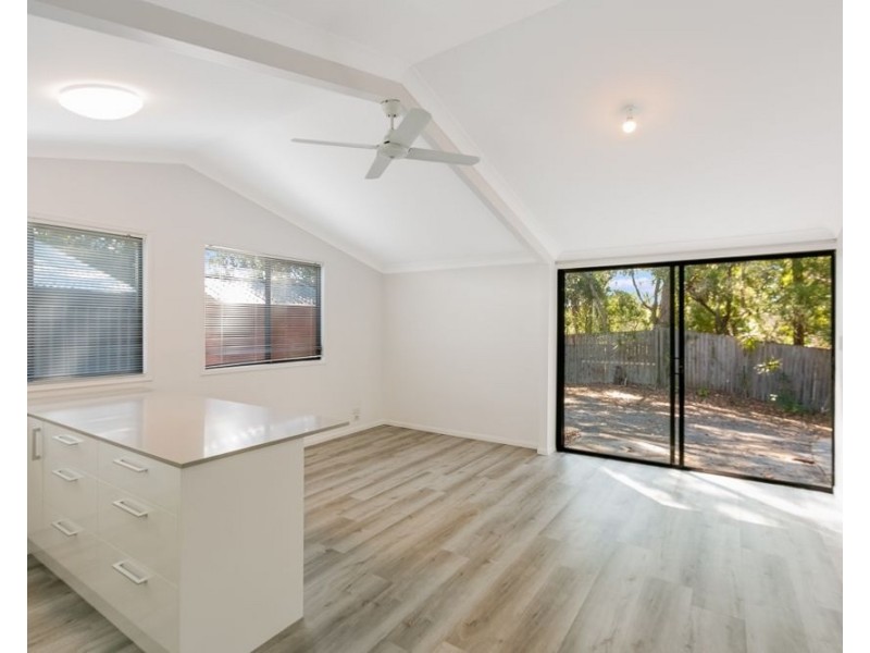 4 Hillcrest Avenue, Tweed Heads South NSW 2486