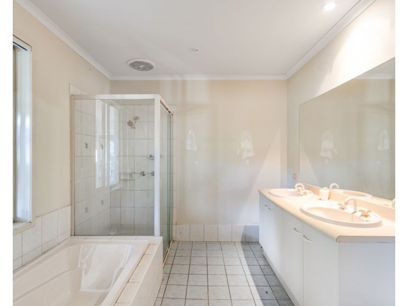 116 Hogans Rd, Bilambil Heights NSW 2486