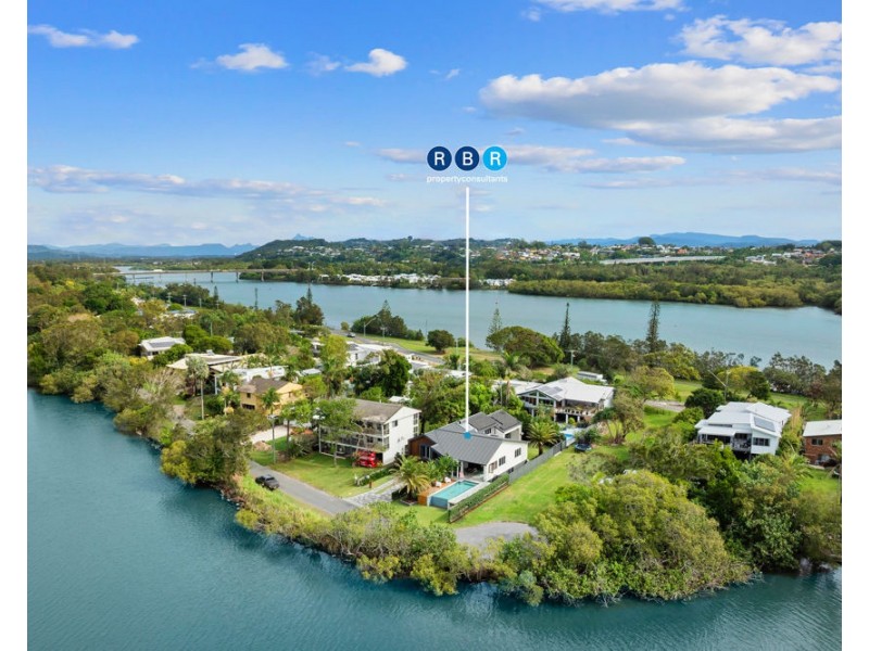 17 Wommin Lake Cres, Fingal Head NSW 2487