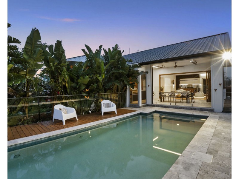 17 Wommin Lake Cres, Fingal Head NSW 2487