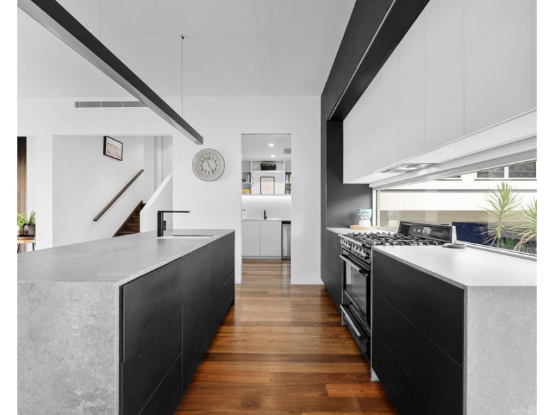 17 Wommin Lake Cres, Fingal Head NSW 2487