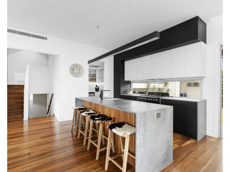 17 Wommin Lake Cres, Fingal Head NSW 2487