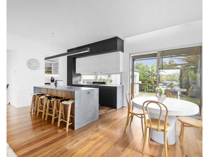17 Wommin Lake Cres, Fingal Head NSW 2487