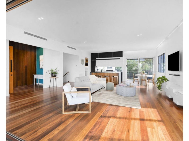 17 Wommin Lake Cres, Fingal Head NSW 2487