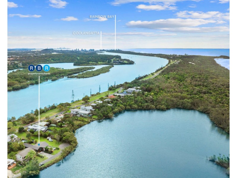 17 Wommin Lake Cres, Fingal Head NSW 2487