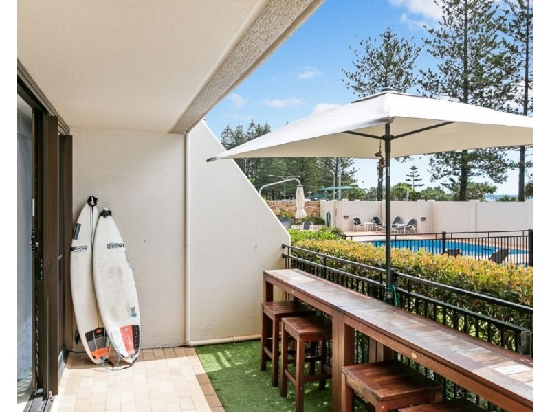 4/190 Marine Parade, Rainbow Bay QLD 4225