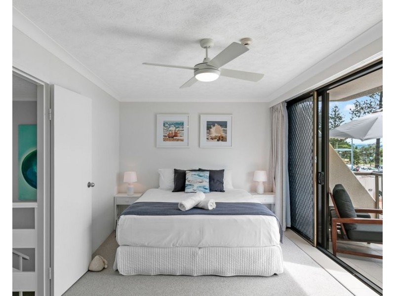 4/190 Marine Parade, Rainbow Bay QLD 4225