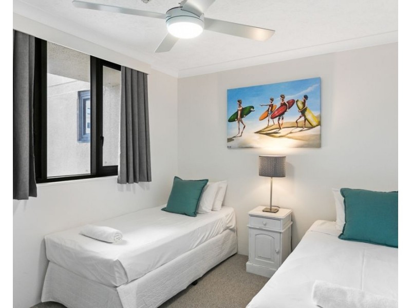 4/190 Marine Parade, Rainbow Bay QLD 4225