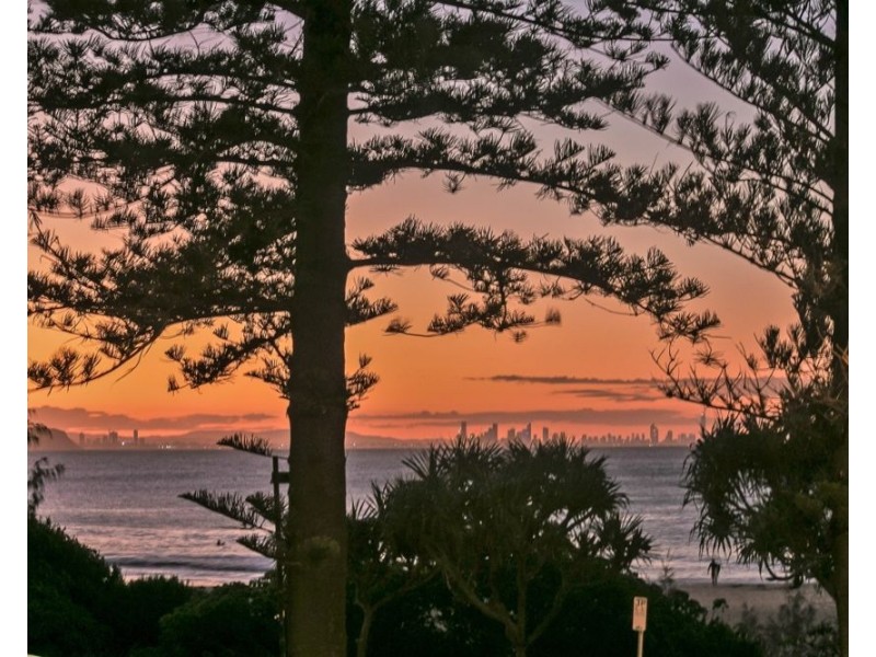 4/190 Marine Parade, Rainbow Bay QLD 4225