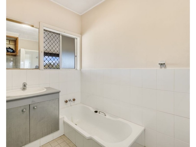 27 Dixon Street, Coolangatta QLD 4225