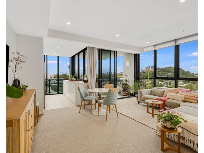 1205/76 Musgrave Street “Iconic Apartments”, Coolangatta QLD 4225