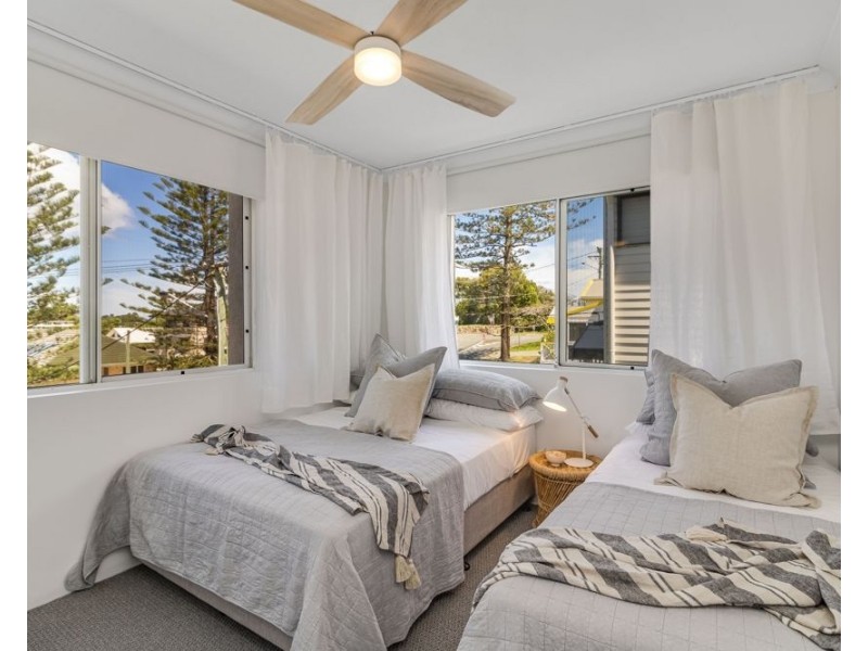 9/31-33 Dutton Street, Coolangatta QLD 4225