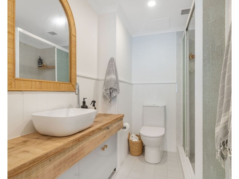 9/31-33 Dutton Street, Coolangatta QLD 4225