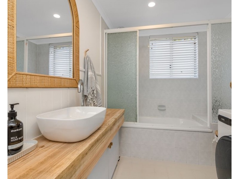 9/31-33 Dutton Street, Coolangatta QLD 4225