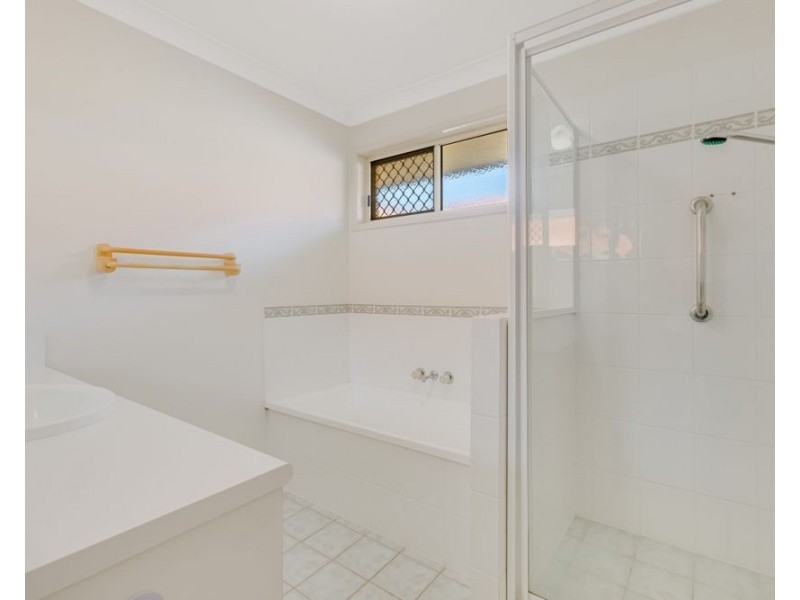 2/15 Albatross Circuit, Tweed Heads West NSW 2485