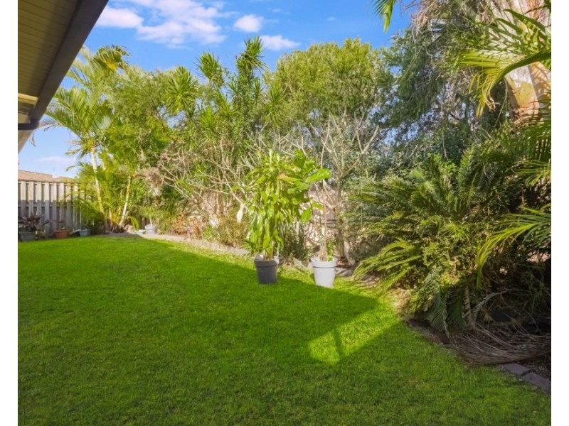 2/15 Albatross Circuit, Tweed Heads West NSW 2485