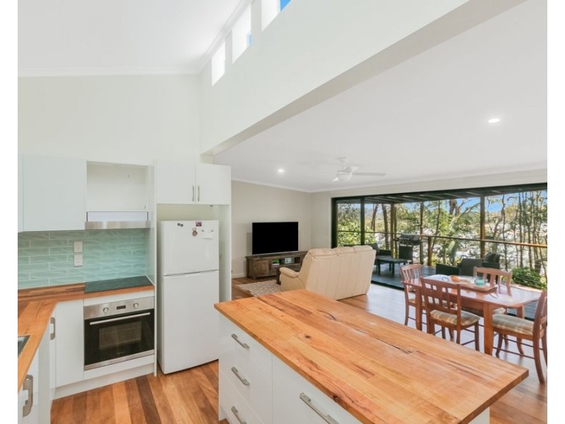 2 Hillcrest Avenue, Tweed Heads South NSW 2486